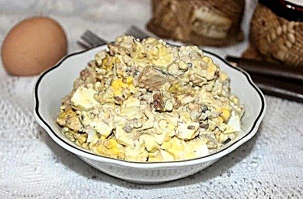 Salad with pickled mushrooms, corn and eggs: recipe