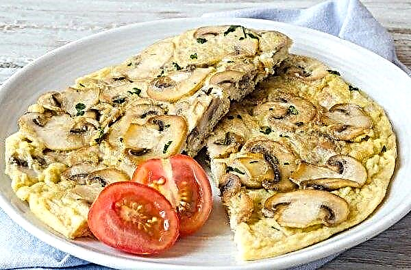 Fried eggs with fried champignons and cheese, a simple step by step cooking recipe with photos Fried eggs with fried champignons and cheese, a simple step by step cooking recipe with photos