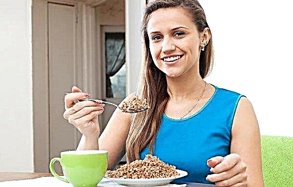 Je možné jíst Pohanka v noci: při hubnutí, když je lepší jíst - ráno nebo večer, pohankové kontraindikace k večeři