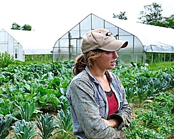 American women farmers overtake male colleagues in terms of salary
