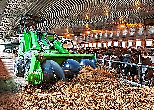 In der Region Ternopil stahl die Wache eines landwirtschaftlichen Unternehmens einen Traktor und Viehfutter