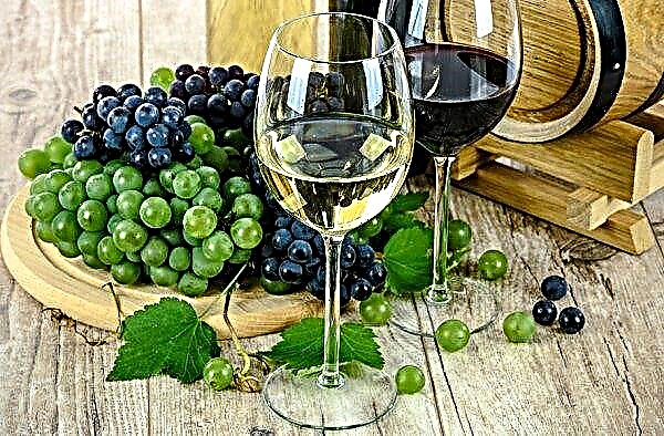 Tokay vinproducent säljer vin till 40 000 dollar per flaska
