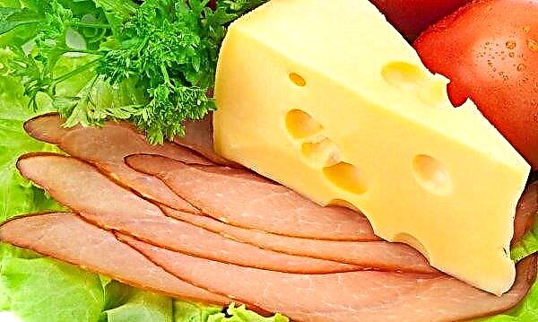 Russia boycotts Belarusian meat and cheese