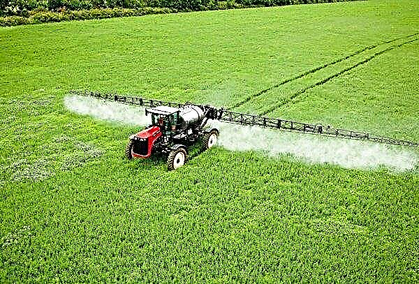 California wants to ban pesticides containing chlorpyrifos