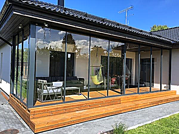 Schuifbeglazing van veranda en terrassen: aluminium schuiframen en kunststof deuren (PVC), doe-het-zelf montage schuifconstructies